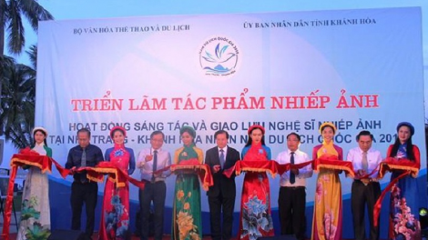 Harei ini (27/6), Nyaom biai “Hà Nội 2020-Pambuak bruk ngak mbang saong patagok” rah tabiak di Pasak nyaom biai pakat negar Hà Nội