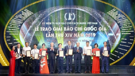 Melam kabroi 21/6, bruk pahadar 95 thun harei Báo chí Cách mạng Việt Nam saong jao Giải Báo chí pakat negar mbang ka XIV, thun 2019 - Giải thưởng glaong abih di gah báo chí dalam negar hu peih tabiak dalam praong prang di sang  daoh praong di ban Hà Nội.