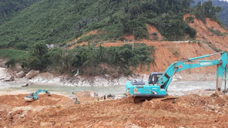 Harei ni (3/11), UBND tỉnh Thừa Thiên – Huế hu panuac ieu Công ty Cổ phần Thủy điện Rào Trăng 3 pambuak haong gah công an, bol lin pasang iek dalam craoh meng Rào Trăng 3 tal Rào Trăng 4, piah duah dom jalan langyah bruk duah menuac lahik dalam tukvak anak tal