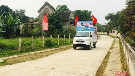 Lam Đong dom loa papar sap patagok siam lagaih bruk pathau khan ka bầu cử