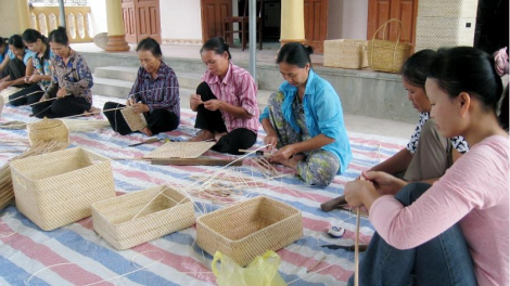 Patruh kathaot khang kajap kayua phun jien dong meng gilang pariak sarak kajar