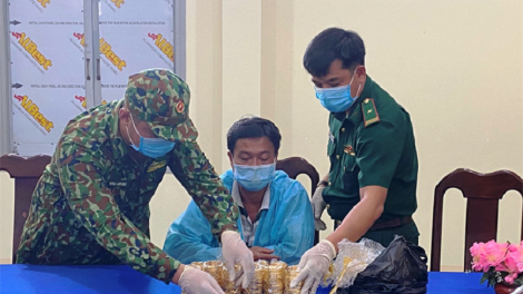 Mesruh pacang pablei salih suan hukum di puac thun: An Giang kham merat “taong khang, taong njauk”