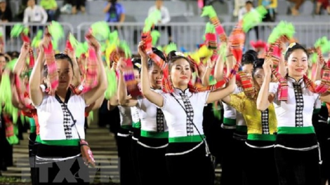 Mentri Ilamu the thao saong dulich birau pasang iek brei ngak Danak dak “Khik ramik, patagok dom yaom glaong ragu daoh, ragam tamia di dom bangsa takik pambuak saong cak rok dulich vaktu 2021-2030”