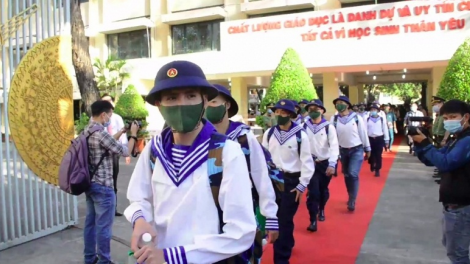 Akaok UBND tỉnh Sóc Trăng Trần Văn Lâu hu mbaoh tangin tame harak samar drah ka bruk patagok dom jalan pacang caga jit  COVID-19.