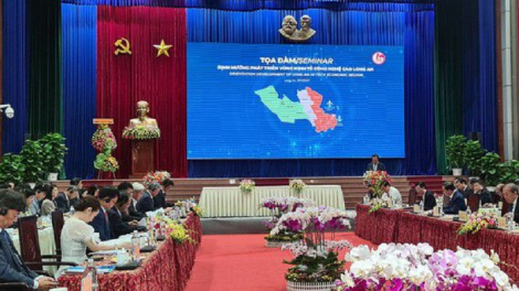 Mesup ini (19/4), UB bhap bini tỉnh Long An peih bruk ndom biai “jalan patagok bhum kinh tế công nghệ glaong”. Mai pataom mbaok hu ong Trương Hòa Bình, Phó Thủ tướng Thường trực Rajaei