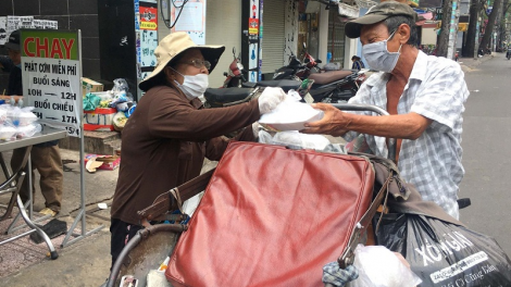 Menuac kathaot di Bình Thuận ngak mbang duah jien bilan Covid-19: glaih glar min oh metui medha