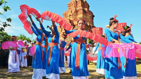 Hadah hadai bhum urang Cam Bình Thuận