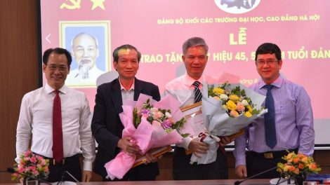 Tỉnh uỷ Kiên Giang hu peih bruk  jao  huy hiệu Đảng ka  16 urang lac tỉnh uỷ viên, akaok ngành pakat tỉnh song samu nan kayua  Ban thương vụ khik iek