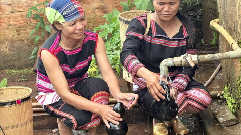 Baoh kadaoh thu dalam raidiuk bhap bini Tây Nguyên