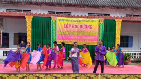 Khik ramik ilamu daoh Aday di urang Khmer Hậu Giang