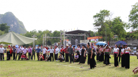 Thuận Châu, Sơn La: R’rộ r’răm t’ngay bhiệc bhan văn hoá thể thao zâp acoon cóh