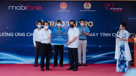 200 r’bhâu tài khoản học tập lâng lêy moót internet zooi zúp học sinh tước ooy trường