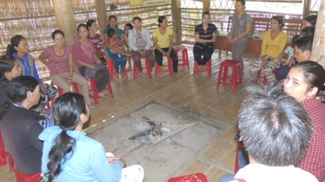 Liêm choom tơợ Câu lạc bộ “ Bhrợ pa dưr pr’loọng đong têêm ngăn”