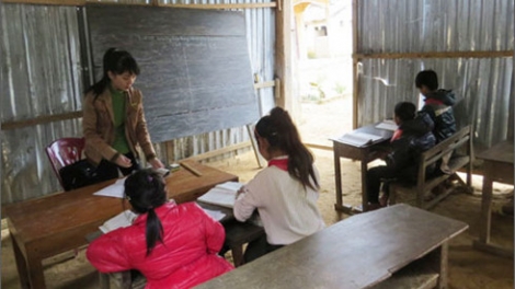 Quảng Bình: Bấc râu mốp lết đắh bhiệc tr’xăl đơơng giáo viên cóh chr’hoong Minh Hoá