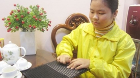 Lớp học liêm chr’nắp âng pân’đil sinh viên k’bang mặt