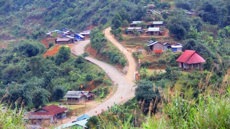 Bhrợ pa dưr vel bhươl t’mêê cóh chr’hoong da ding ca coong Phước Sơn:Tiêu chí thu nhập lâng pr’loọng đha rựt k’đháp mặ bơơn​