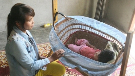 Miền Trung dưr váih zâp cơnh bhiệc tr’bơơn tr’pay xoọc cắh zâp c’moo lâng crêê đhi noo bhúh xoọngN’juông 2: Tơợ padưr dal c’năl bh’rợ tước lơi jợ j’niêng cr’bưn cắh liêm crêê