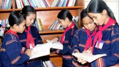 Zúp zooi học sinh, trường phổ thông đhị chr’val, vel pa bhlầng k’đháp đha rựt
