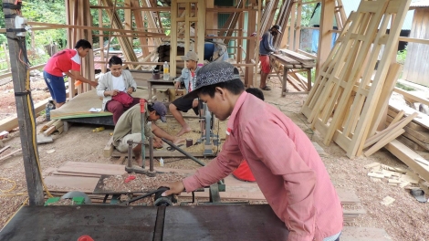 A Lăng Brư dưr zi’lấh đha’rứt tơợ bh’rợ mộc thủ công