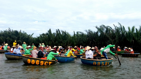 Hội An pa chô cớ rau têêm ngăn đoọng ha crâng k’bhông Bảy mẫu Cẩm Thanh