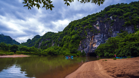 Phong Nha Kẻ Bàng – Zr’lụ tước la lêy pr’hay pa bhlâng lâng ta mooi
