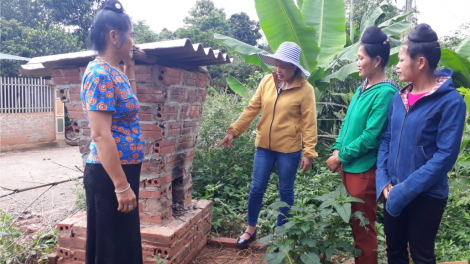 Pân đil Sơn La t’bhlầng bhrợ bh’rợ “5 căh, 3 sạch” tu môi trường vel bhươl