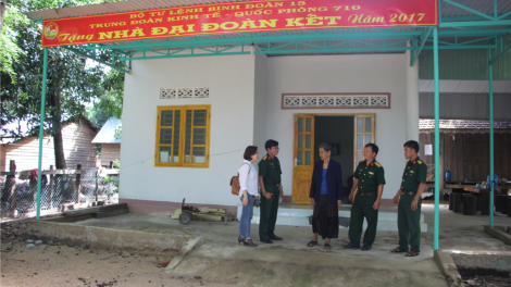Gia Lai: Bộ đội zúp zooi đhanuôr Jarai đhị k’noong k’tiếc Đức Cơ bhrợ têng cha, ta bil ha ul pa xiêr đha rựt