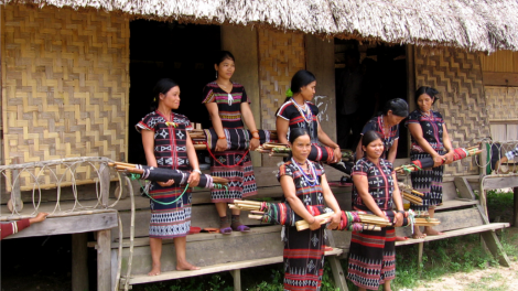 T’bhlâng zư lêy bh’tợ taanh n’đooh a dooh Cơ –Tu ty đanh