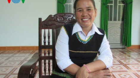 Pân đil Xơ Đăng zooi apêê n’niên ca coon liêm choom