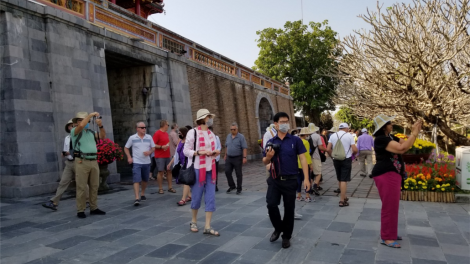 Thừa Thiên Huế: Ngành du lịch t’bhlâng dưr zi lấh zr’nắh k’đhạp