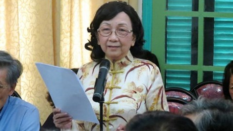 Giáo sư Phạm Thị Trân ChâuChắp kiêng k’tiêc k’ruung nắc bhrợ liêm bh’rợ âng đay
