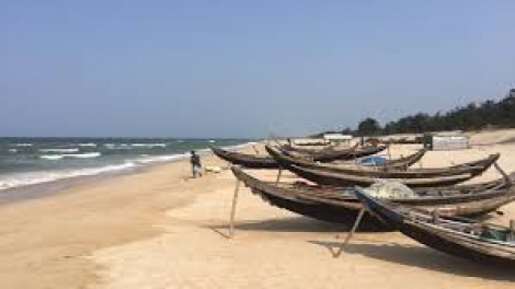 Bộ Tài nguyên lâng Môi trường ta đang moon nắc t’bhlâng quan trắc đác biển 4 tỉnh miền Trung