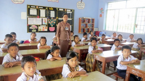 Ninh Thuận bhrợ k’rơ bh’rợ khuyến học, khuyến tài