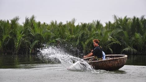 Crâng dừa bảy mẫu Cẩm Thanh.​