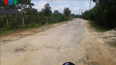 Bình Thuận:  Tông bhrợ têng khoáng sản bấc zấp đhị, chính quyền chr’val cắh năl cơnh bhrợ