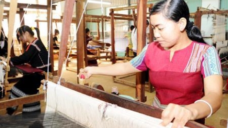 C’rơ lang p’niên đhị zr’lụ căn cứ cách mạng Ea Kao