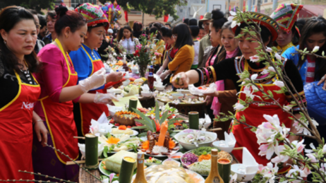 Chr’nắp pr’hay bhiệc bhan Pang a âng acoon cóh La Ha