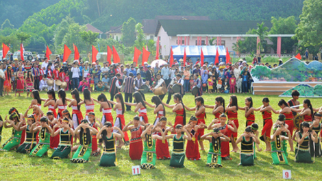 Nam Trà My: T’bhlâng t’bơơn bh’nơơn dal đhị bhiệc bhan VHTT g’lúh 19