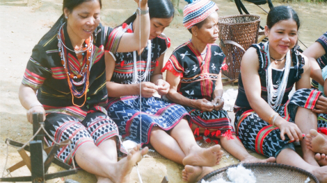 K’đhơợng zư đớc bh’rợ taanh a din Cơ Tu