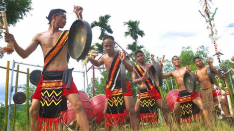 Văn hoá buáh a rong âng manuýh Hre cóh chr’hoong Minh Long