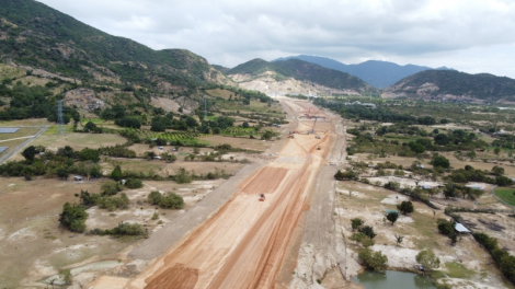 Khánh Hoà kinh tế pa dưr liêm, pr’lướt pa dưr pa xớc k’noọ 5%