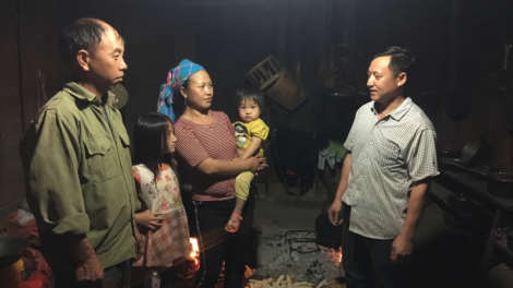 Sùng A Ly- Ma nưih đảng viên ưu tú coh Nậm Vì