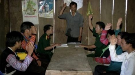 26 vel ma nưih Mông coh Mường Lát âi vêy đảng viên