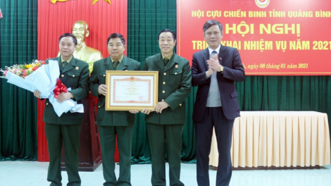 Cựu chiến binh Quảng Bình tr’zooi đăh bhrợ têng cha, chroi k’rong pa dưr vel đong