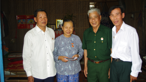 Loom luônh muy cha năc tướng chô đhêy hưu p’too moon choh bhrợ lâh 1000 đhr’nong đong loom cr’er ha đồng đội