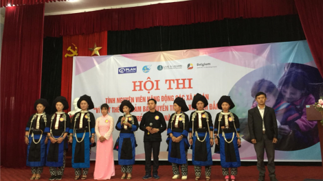 Sìn Hồ - Lai Châu: Zư lêy văn hoá đhanuôr acoon cóh tơợ apêê câu lạc bộ