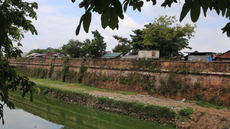 Bh’rợ pa tơơi đhanuôr cắh bool vêy – pa chô cơnh ty đanh âng Kinh thành HuếBha ar xrặ g’lúh 2: Bh’rợ pa tơơi đhanuôr cắh bool vêy cóh Kinh thành Huế