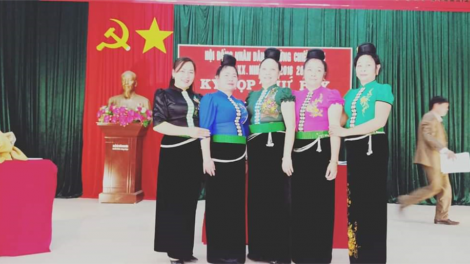 Pân đil Bí thư-trưởng cr’noon lứch loom lâng đhanuôr