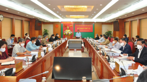 Kỷ luật cán bộ bhrợ mốp lết bhrợ p’cắh cr’noọ bh’rợ lêy cha mêết tước ooy nắc lêy toom bhrợ tước đêếc