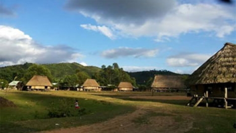 Tây Giang đhị gr’hoót tr’lưm crâng k’coong